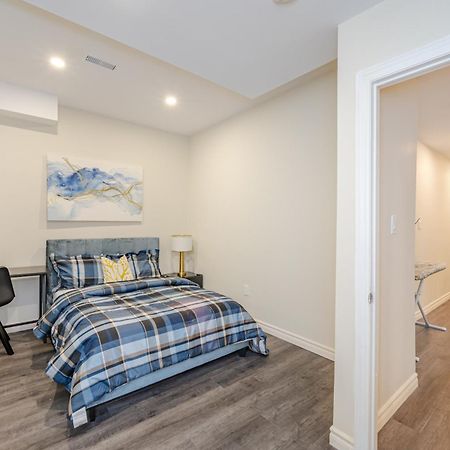 Private Basement Bedrooms In אוקוויל מראה חיצוני תמונה