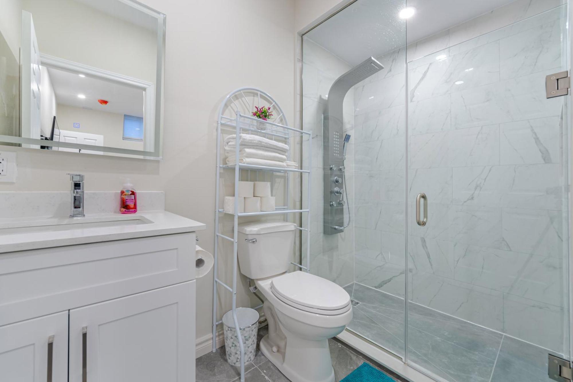 Private Basement Bedrooms In אוקוויל מראה חיצוני תמונה