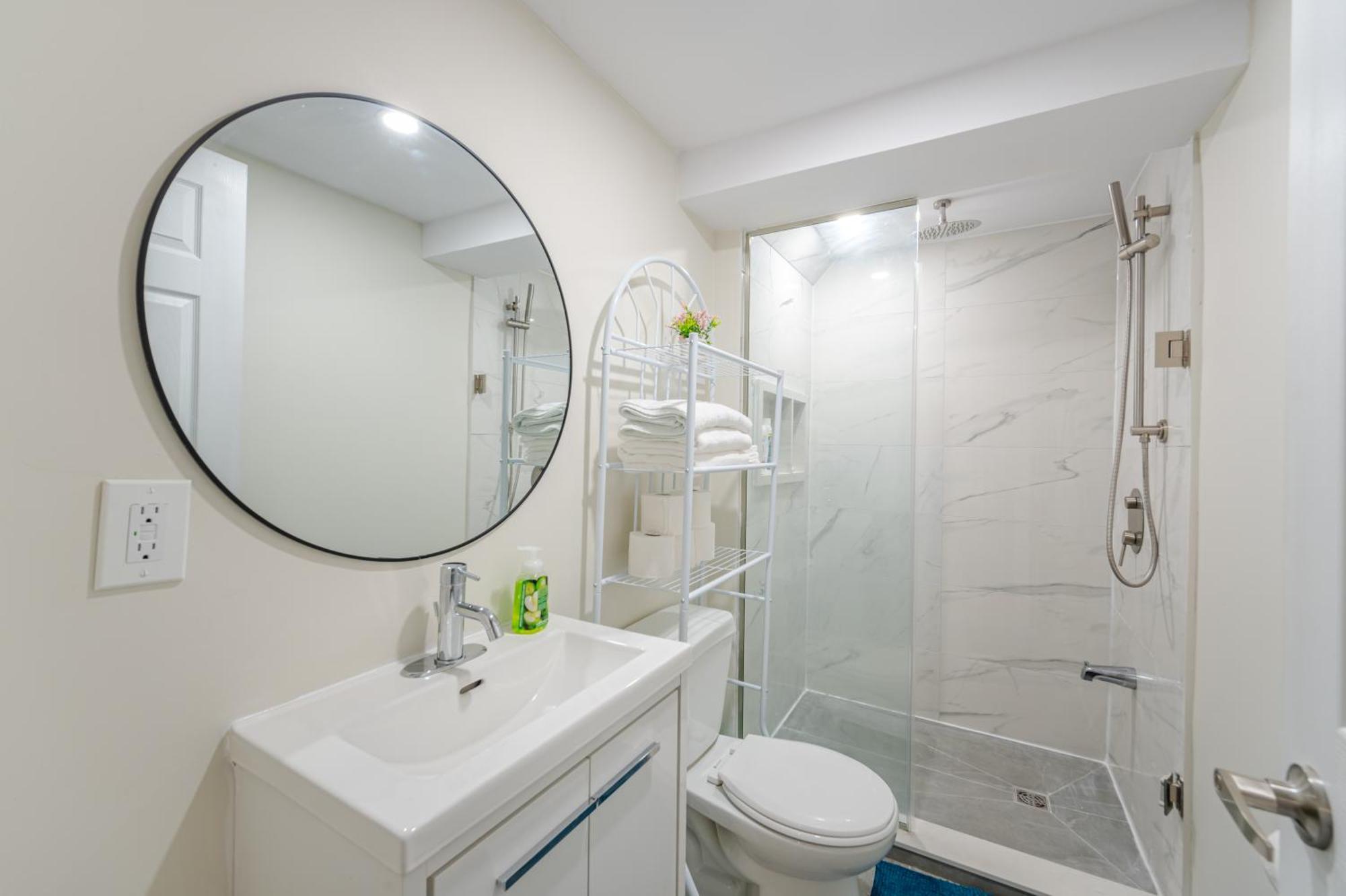 Private Basement Bedrooms In אוקוויל מראה חיצוני תמונה