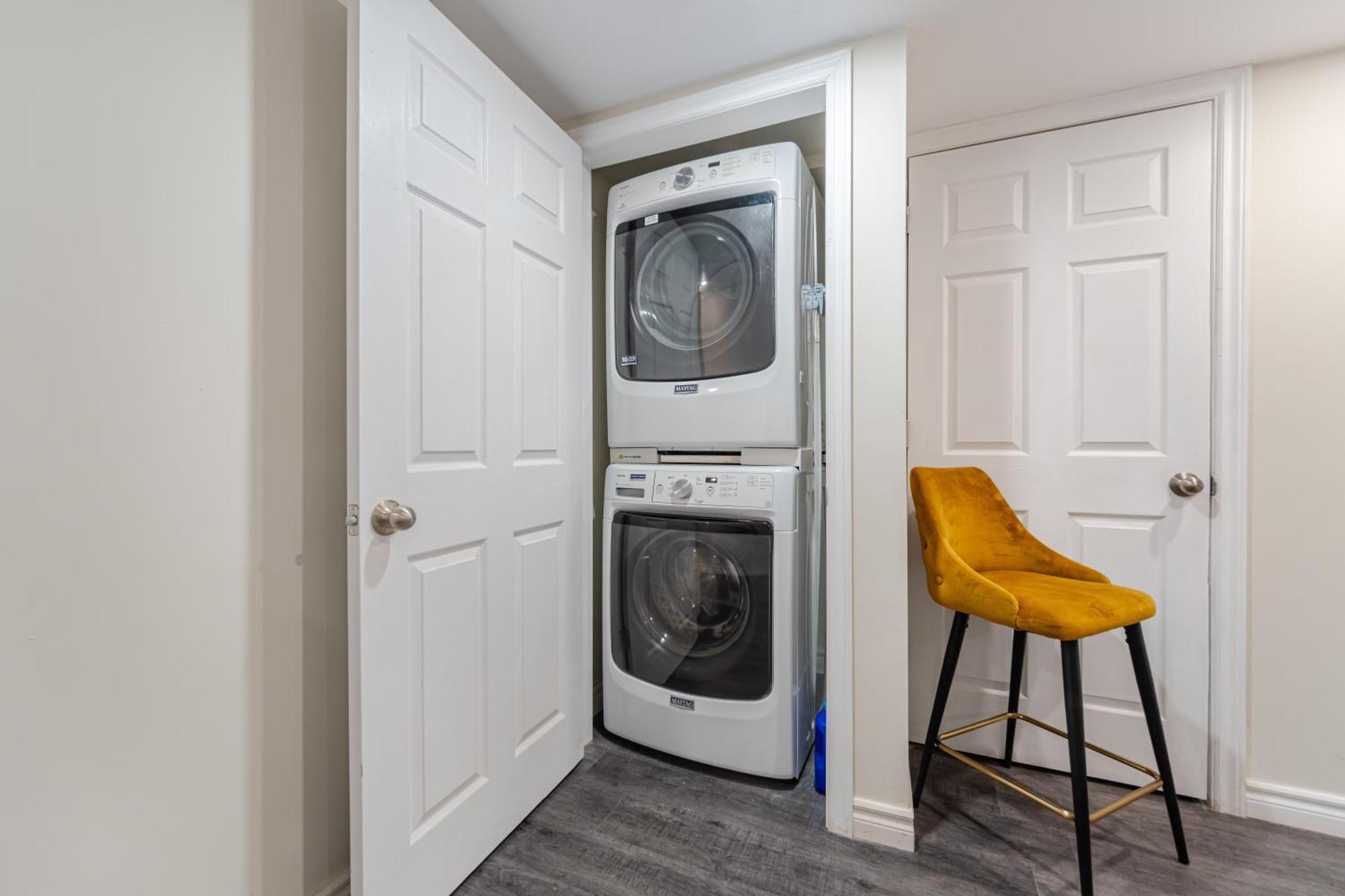 Private Basement Bedrooms In אוקוויל מראה חיצוני תמונה